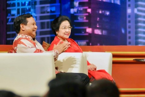 Momen Prabowo Zubianto bersama Megawati Soekarnoputri. Foto: Instagram/@prabowo