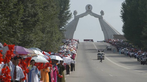 Gapura Rekonsiliasi Korut-Korsel di Pyongyang Foto: REUTERS