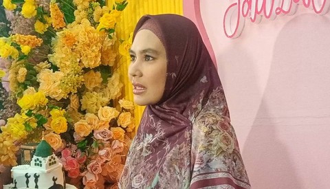 Artis Kartika Putri di Kawasan Cipete, Jakarta Selatan, Jumat (26/1/2024). Foto: Dok. Istimewa