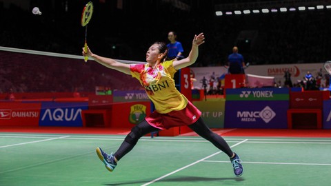 Ganda putri Indonesia Lanny Tria Mayasari dan Ribka Sugiarto saat melawan ganda putri Belanda Debora Jille dan Cheryl Seinen pada Daihatsu Indonesia Masters 2024 di Istora Senayan, Jakarta, Jumat (26/1/2024). Foto: Aditia Noviansyah/kumparan