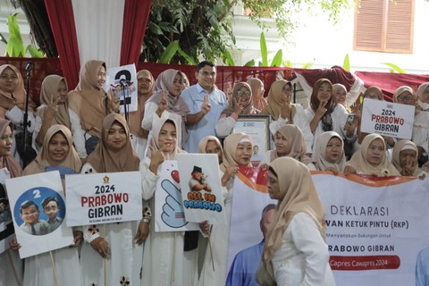 TKN Prabowo-Gibran terjunkan Relawan Ketuk Pintu. Foto: Dok. Istimewa