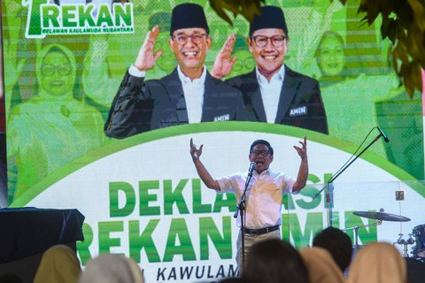 Calon wakil presiden nomor urut 1 Muhaimin Iskandar memberikan pidato politiknya pada acara Deklarasi dukungan Relawan Kaula Muda Nusantara (Rekan) di Jakarta, Minggu (28/1/2024). Foto: Muhammad Adimaja/ANTARA FOTO