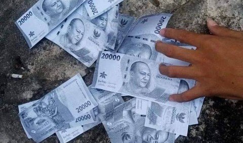 Fotokopi uang rupiah kertas senilai Rp 20.000. Sumber foto: Twitter @merapi_uncover