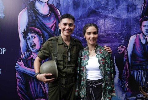 Vino G Bastian dan Marsha Timothy saat konferensi pers film Kang Mak di kawasan Duren Tiga, Jakarta, Rabu (31/01/2024). Foto: Dok. Agus Apriyanto