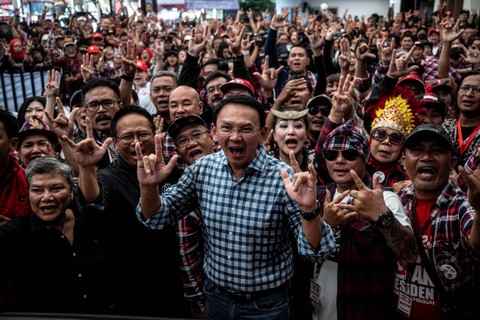 Politikus PDI Perjuangan Basuki Tjahaja Purnama alias Ahok menyampaikan orasi politiknya dalam acara Ahokers Bareng Ganjar di Rumah Aspirasi Relawan Ganjar-Mahfud, Jakarta, Minggu (4/2/2024). Foto: Aprillio Akbar/ANTARA FOTO