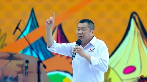 Ketum Perindo Hary Tanoe pada Hajatan Rakyat Ganjar-Mahfud di RTH Maron, Genteng, Banyuwangi, Kamis (8/2/2024).   Foto: Youtube/PDIP