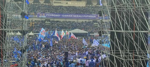 Suasana kampanye Capres Nomor 02, Prabowo Subianto, di Stadion GBLA, Kota Bandung. Foto: Rachmadi Rasyad/kumparan