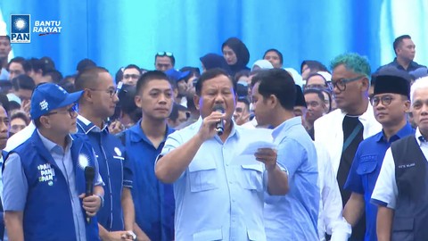 Capres 02 Prabowo memberikan sambutan di acara kampanye akbar di GBLA, Bandung, Kamis (8/2). Foto: You Tube PAN TV