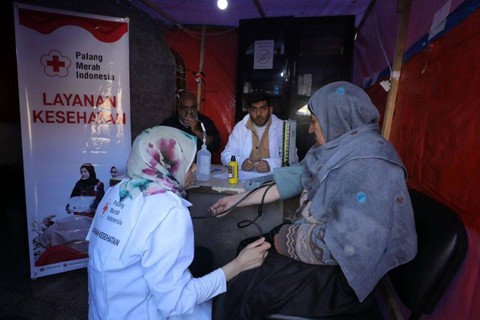 PMI buka layanan kesehatan keliling untuk pengungsi di Gaza. Foto: Instagram/@palangmerah_indonesia