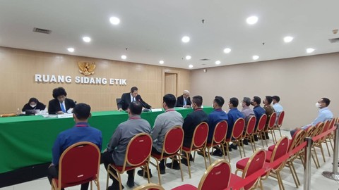 Dewas KPK mulai bacakan vonis etik pegawai yang terlibat pungli Rutan KPK, Kamis (15/2/2024). Foto: Hedi/kumparan