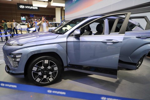 Hyundai KONA Electric hadir di IIMS 2024, JIExpo, Kemayoran, Jakarta, Kamis (15/2/2024). Foto: Iqbal Firdaus/kumparan