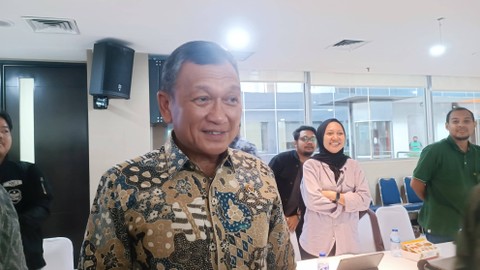 Menteri Energi dan Sumber Daya Mineral (ESDM) Arifin Tasrif di Kantor Ditjen Migas, Jumat (16/2). Foto: Ave Airiza Gunanto/kumparan