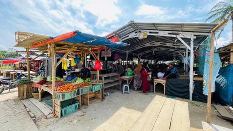 Suasana aktifitas di Pasar Natar Sementara | Foto : Roza Hariqo/Lampung Geh