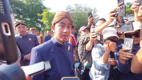 Wali Kota Solo sekaligus cawapres nomor urut 2, Gibran Rakabuming Raka ditemui seusai upacara HUT ke-279 Kota Solo di Taman Balekambang Solo, Jawa Tengah, Sabtu (17/2/2024). Foto: Dok. Istimewa