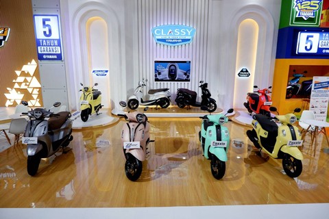 Warna baru motor Classy Yamaha di pameran IIMS 2024. Foto: Aditya Pratama Niagara/kumparan