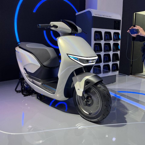 Purwarupa calon motor listrik Honda CS e: Concept di IIMS 2024. Foto: Sena Pratama/kumparan