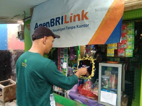 AgenBRILink dapat salurkan pinjaman ultra mikro. Foto: Dok. BRI