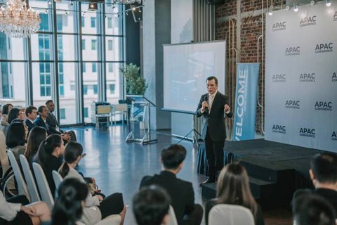 Ilustrasi Apa Yang Dimaksud Dengan Pidato Persuasif, Foto: Unsplash/Edwin Tan.