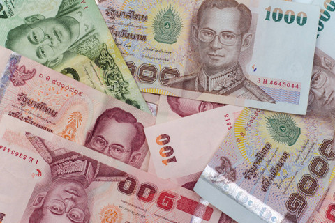 Ilustrasi mata uang Thailand, Bath. Foto: Makhh/Shutterstock