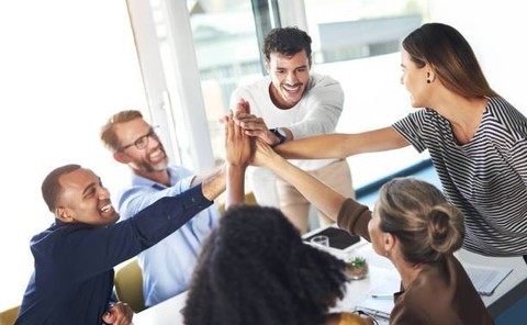 Ilustrasi Komunikasi Verbal Adalah, Foto: Unsplash/Cecilie_Arcurs.