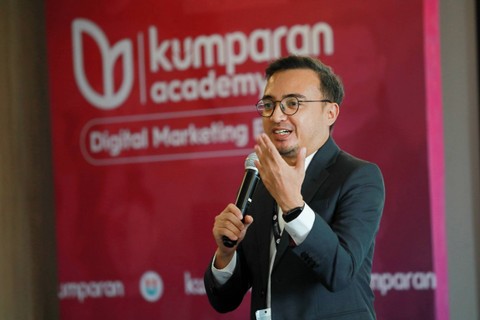 Chief of Marketing Officer kumparan, Anton William, pada acara kumparan Academy-Digital Marketing Edition di Jakarta, Jumat (23/2/2024). Foto: Aditia Noviansyah/kumparan