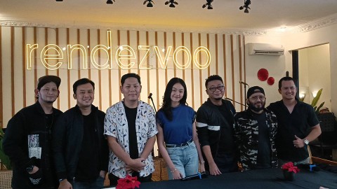 Grup band Think A Belle rilis mini album berjudul Ilusi, di kawasan Antasari, Jakarta Selatan, Jumat (23/2/2024). Foto: Giovanni/kumparan