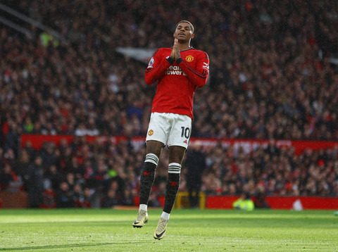 Marcus Rashford dari Manchester United saat melawan Fulham di Old Trafford, Manchester, Inggris, Sabtu (24/2). Foto: Reuters/Carl Recine