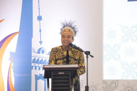 Presiden  8.0, Eko Desriyanto.