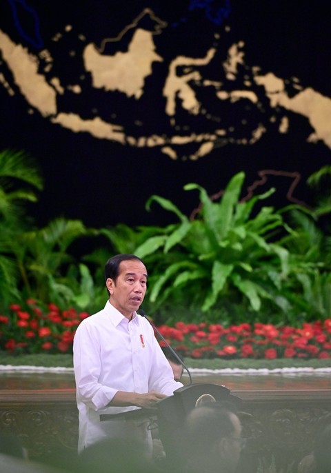 Presiden Jokowi menyampaikan pengarahan dalam Sidang Kabinet Paripurna di Istana Negara, Jakarta, 26 Februari 2024. Foto: Muchlis Jr/Biro Pers Sekretariat Presiden