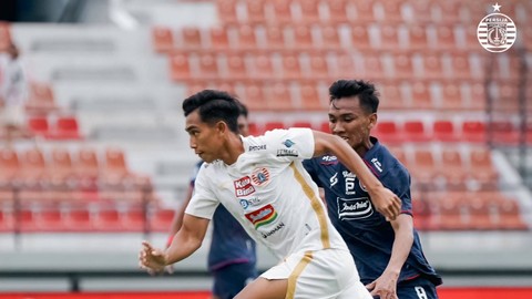 Arema FC vs Persija dalam laga pekan ke-26 Liga 1 2023/24 di Stadion Kapten I Wayan Dipta, Gianyar, Bali, pada Senin (26/2). Foto: X @Persija_Jkt