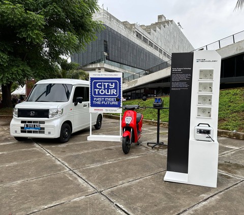 PT Honda Prospect Motor (HPM) memulai rangkaian aktivitas Honda e:Technology City Tour dengan mobil elektrifikasi meliputi hybrid (HEV) dan listrik murni (BEV). Foto: HPM