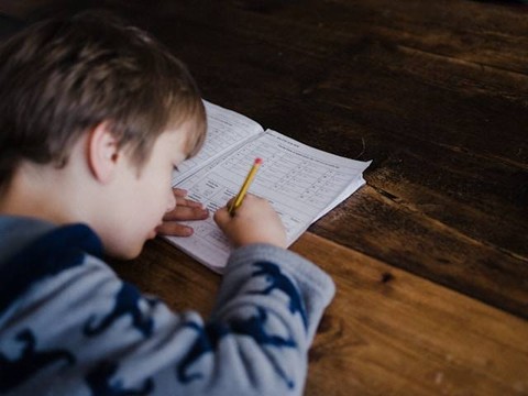 Ilustrasi kunci jawaban matematika kelas 9 halaman 280-281. Foto: Unsplash/Annie Spratt