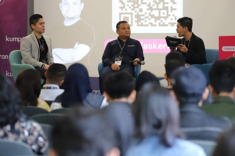 Talkshow kumparan Academy: Digital Marketing sesi 2 yang bertajuk 'AI & Search: Pushing the Boundaries of Advancements' di Connext Space, Cyber 2 Tower, Jumat (1/3/2024). Foto: Iqbal Firdaus/kumparan