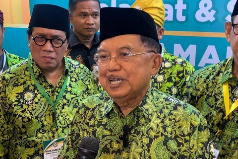 Wapres ke 10 dan 12 RI sekaligus Ketua DMI Jusuf Kalla di Mukatamar DMI, Jumat (1/3/2024). Foto: Paulina Herasmaranindar/kumparan