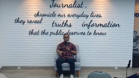 Dirjen Informasi dan Komunikasi Publik Kemenkominfo, Usman Kansong, dalam diskusi bersama wartawan di Press Room Kemenkominfo, Jakarta Pusat, Jumat (1/3/2024). Foto: Fadlan Nuril Fahmi/kumparan