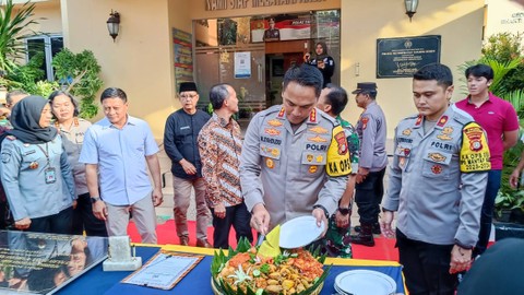 Polsek Metro Tanjung Duren resmi berubah nama menjadi Polsek Grogol Petamburan, Jumat (1/3/2024). Foto: Thomas Bosco/kumparan
