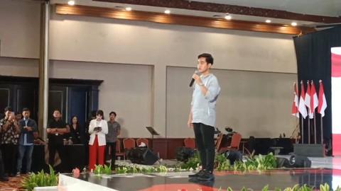Cawapres 02, Gibran Rakabuming Raka mengumpulkan ribuan korlap relawan Bolonemase seluruh Indonesia di The Sunan Hotel Solo, Jumat (1/3/2024). Foto: kumparan
