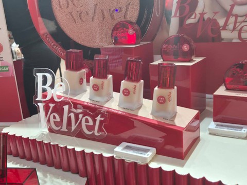 Rangkaian produk dari brand Espoir. Foto: kumparan/Hutri Dirga