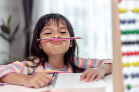 Ilustrasi anak bosan. Foto: FAMILY STOCK/Shutterstock