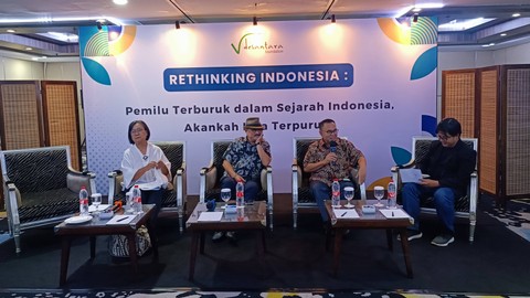 Budayawan Eros Djarot hadiri diskusi Rethinking Indonesia: Pemilu Terburuk dalam Sejarah Indonesia, Akankah Kita Terpuruk di Hotel Grand Dhika, Sabtu (2/3/2024). Foto: Thomas Bosco/kumparan