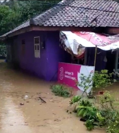 kondi banjir di Pesawaran. | Foto: Ist