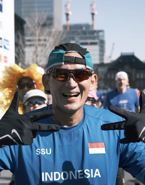 Menteri Pariwisata dan Ekonomi Kreatif  di Tokyo Marathon 2024. Foto: Instagram/@sandiuno