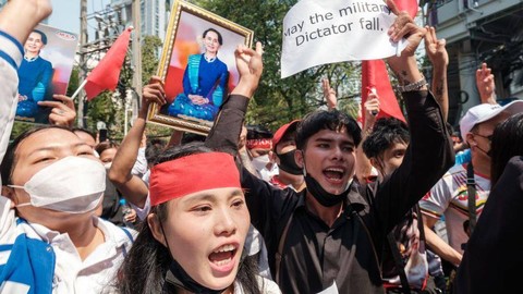 Cerita Kaum Muda Myanmar Berupaya Kabur dari Paksaan Junta Ikut Wajib Militer