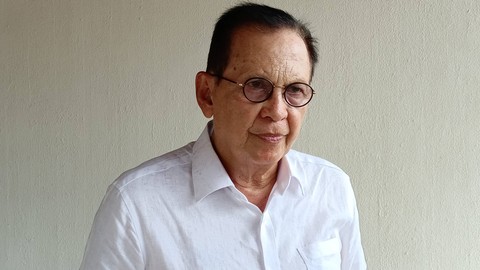 Aktor Senior Roy Marten di Kawasan Kemang, Jakarta Selatan, Rabu (6/3). Foto: Aprilandika Pratama/kumparan