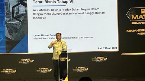 Menko Bidang Kemaritiman dan Investasi sekaligus Ketua Tim Nasional Peningkatan Penggunaan Produk Dalam Negeri (P3DN) Luhut Binsar Pandjaitan dalam acara Business Matching di Denpasar, Bali pada Kamis (7/3/2024). Foto: Widya Islamiati/kumparan