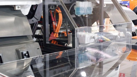 Truk konversi listrik AMP garapan PT Alun. Foto: Aditya Pratama Niagara/kumparan