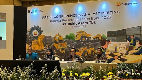 Konferensi pers kinerja PT Bukit Asam (PTBA) Tahun Buku 2023, Jumat (8/3/2024). Foto: Fariza Rizky Ananda/kumparan