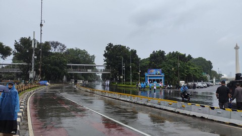 Massa aksi bela Palestina di depan Kedubes AS, Jakarta Pusat membubarkan diri. Lalu lintas kembali dibuka, Sabtu (9/3).  Foto: Jonathan Devin/kumparan