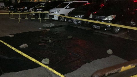 Suasana TKP bunuh diri di Apartemen Taman Teluk Intan, Penjaringan, Jakarta Utara, Sabtu (9/3/2024). Foto: Luthfi Humam/kumparan