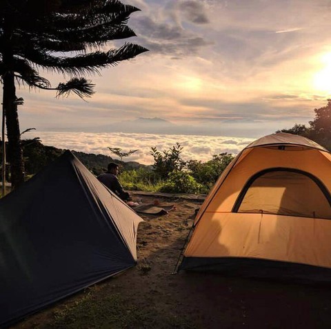 Suasana Pagi Hari Di Gazebo Wilis https://www.instagram.com/p/CIZnSUwFWJl/?utm_source=ig_web_copy_link&igsh=MzRlODBiNWFlZA==
